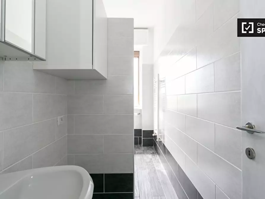 Immagine 11 di Camera condivisa in affitto  in Via Monti Sabini a Milano