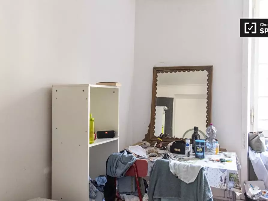 Immagine 3 di Camera condivisa in affitto  in Via Camilla a Roma