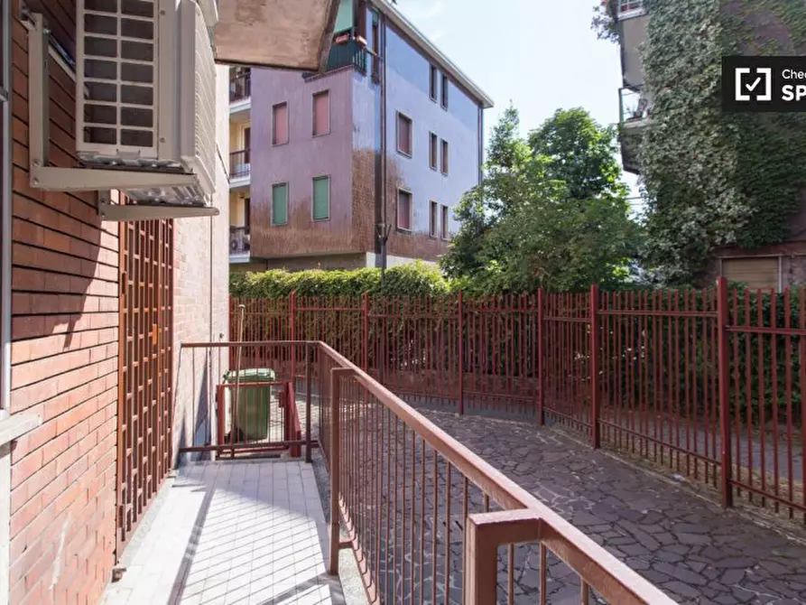 Immagine 12 di Ufficio in affitto  in Via Gavirate a Milano