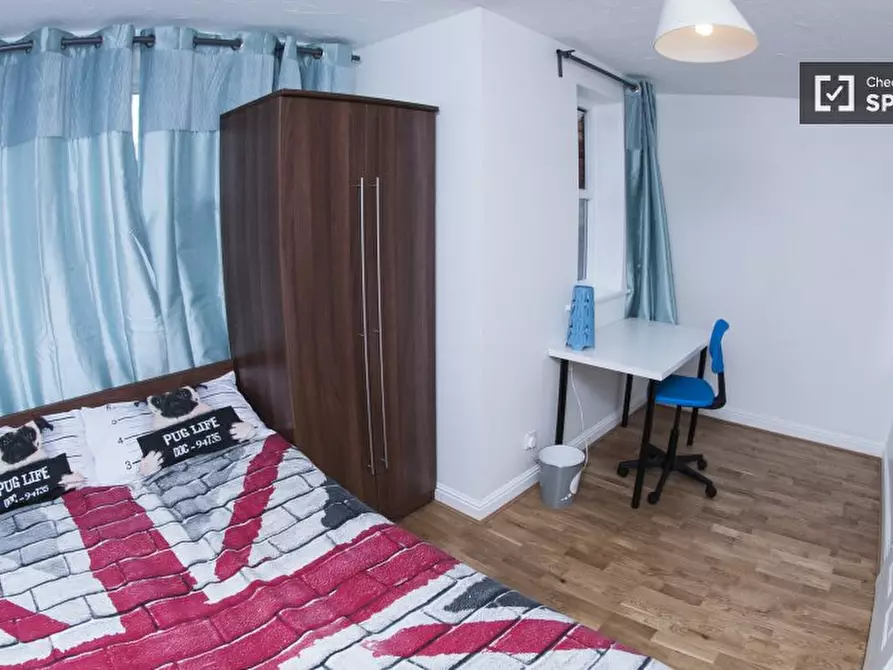 Immagine 1 di Camera condivisa in affitto  in Plough Way a Camberwell