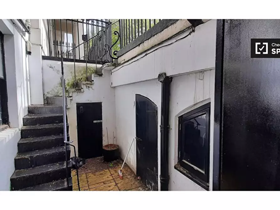 Immagine 3 di Appartamento in affitto  in A Kensington Gardens Square a Paddington