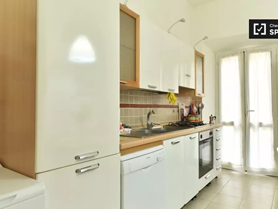 Immagine 6 di Camera condivisa in affitto  in Via Filippo Turati a Roma