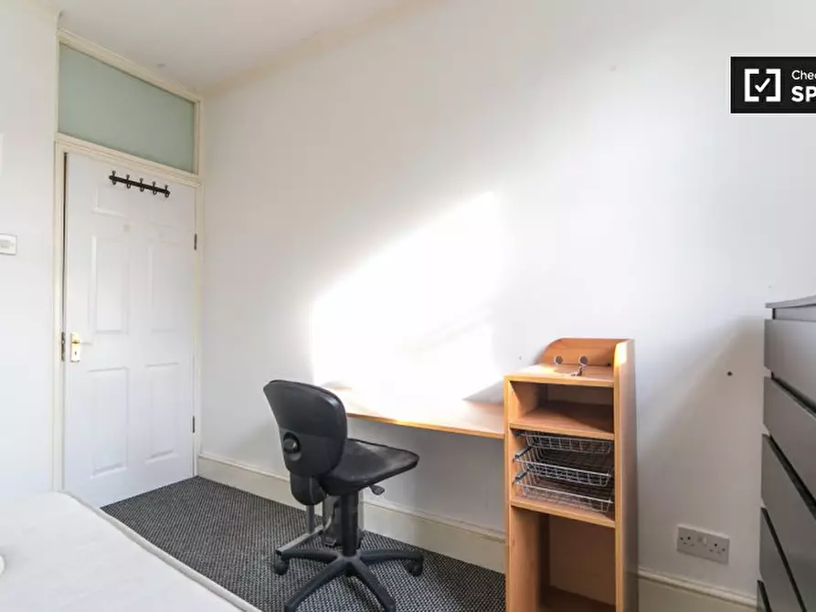 Immagine 13 di Appartamento in affitto  in Berriman Rd a Islington