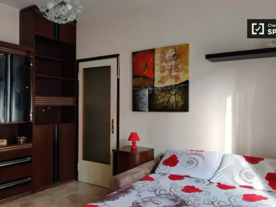 Immagine 1 di Appartamento in affitto  in Via Giambellino a Milano