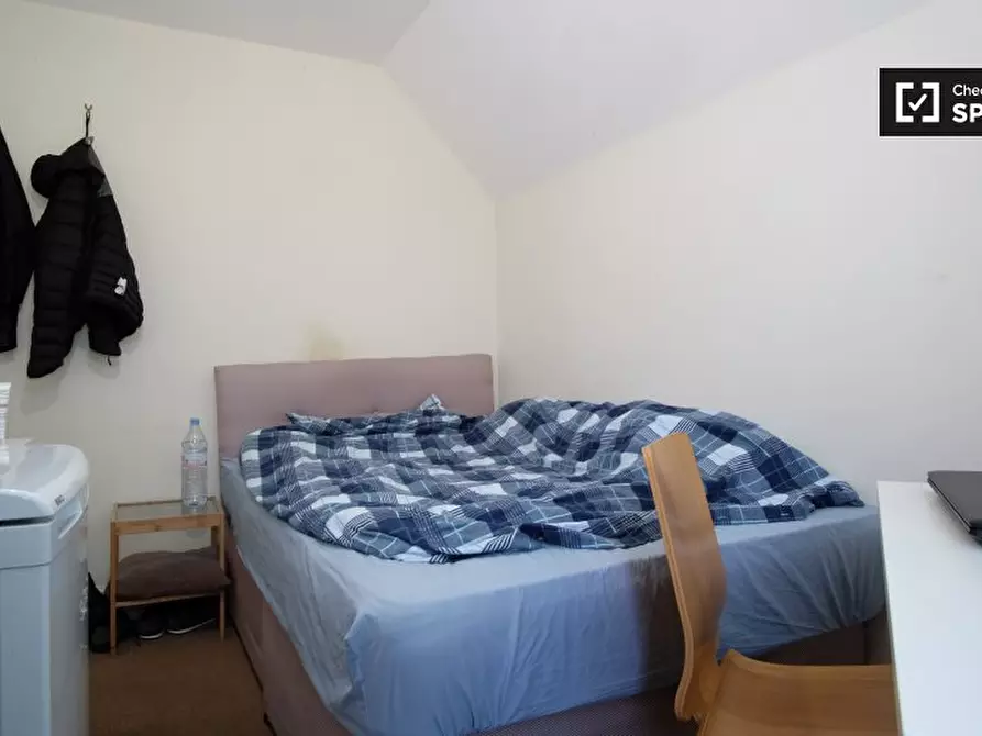 Immagine 13 di Camera condivisa in affitto  in Glenrosa Street a Hammersmith