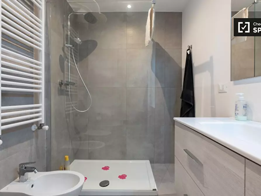 Immagine 11 di Camera condivisa in affitto  in Corso S. Maurizio a Torino