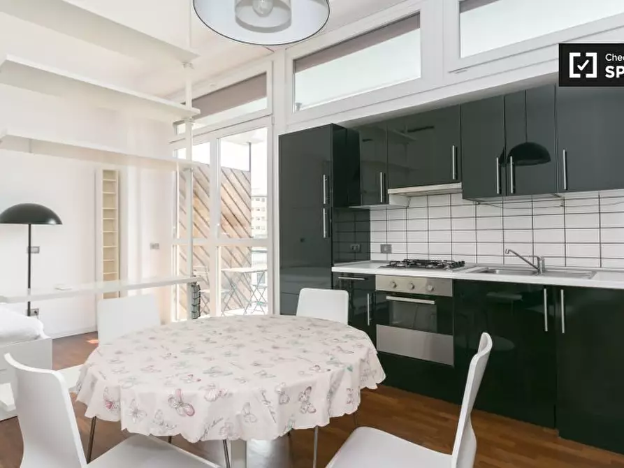 Immagine 4 di Ufficio in affitto  in Via Tristano Calco a Milano