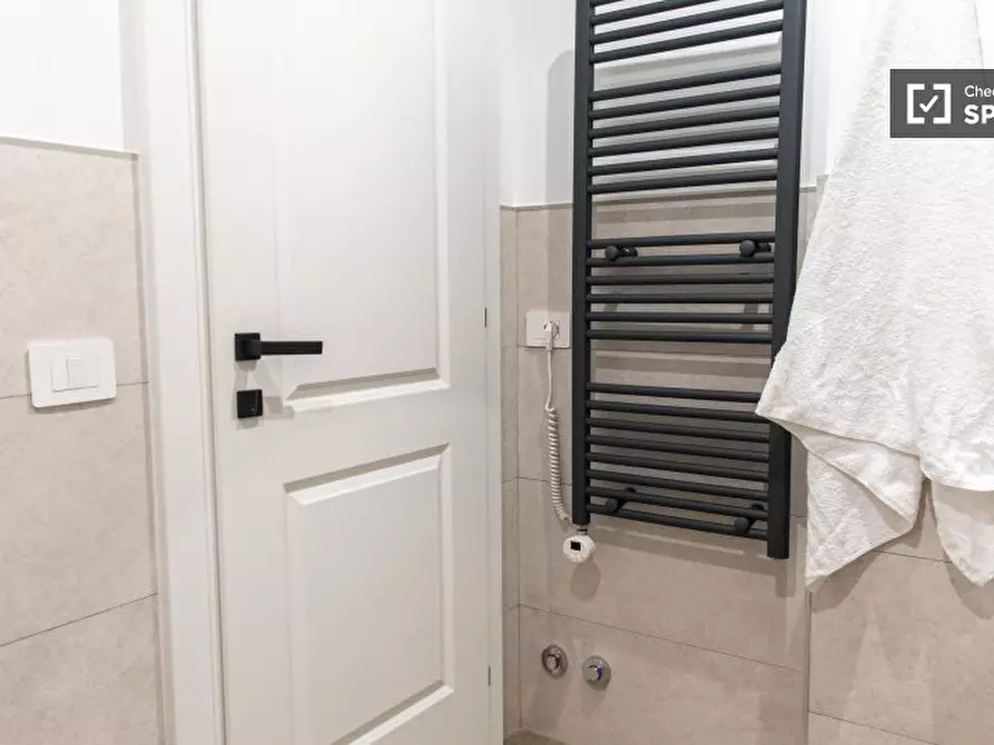 Immagine 4 di Camera condivisa in affitto  in Via Innocenzo XI a Roma