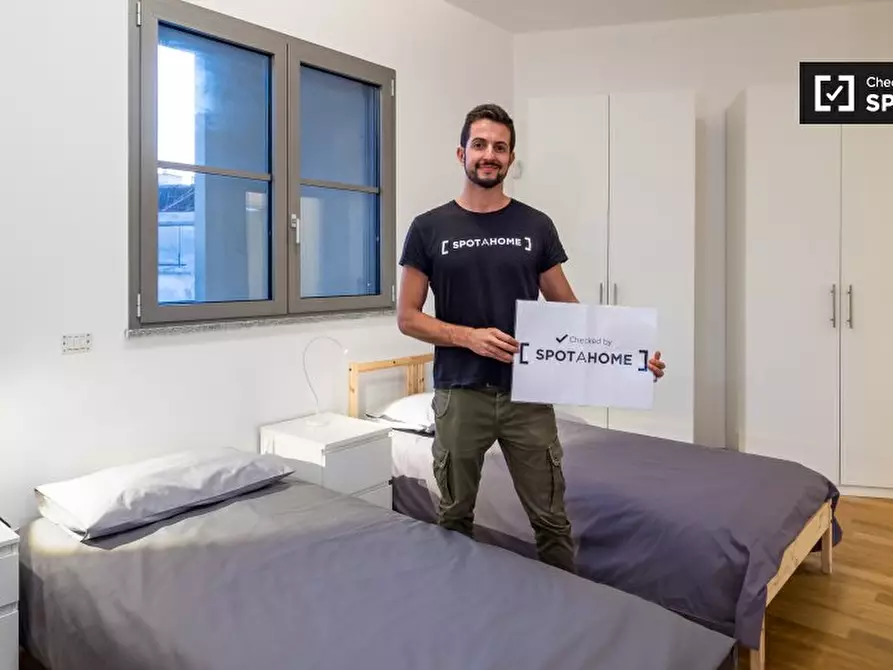 Immagine 10 di Ufficio in affitto  in Via Enrico Cosenz a Milano