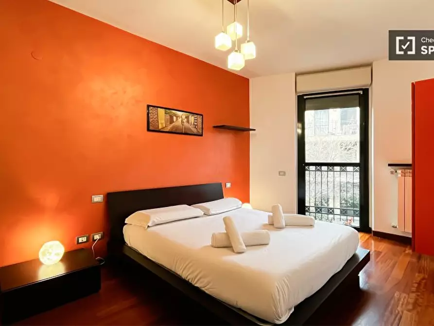 Immagine 1 di Appartamento in affitto  in Alzaia Naviglio Pavese a Milano