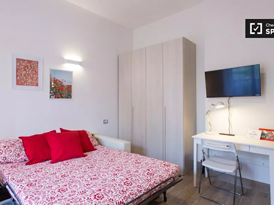 Immagine 13 di Ufficio in affitto  in Viale S. Gimignano a Milano