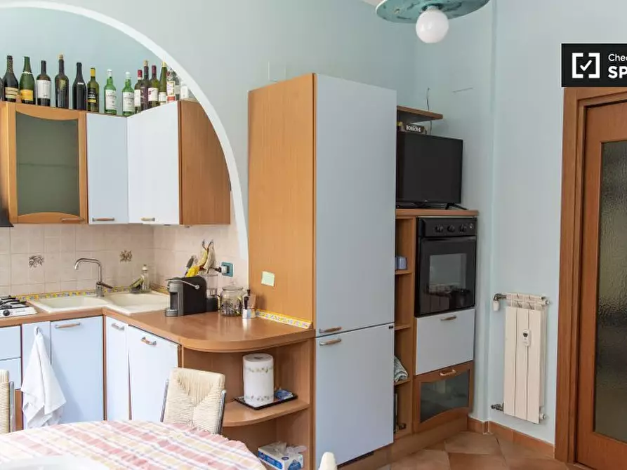 Immagine 5 di Camera condivisa in affitto  in Via Leone IX a Roma