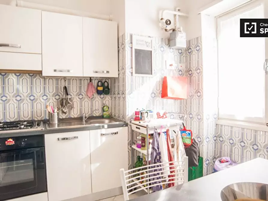 Immagine 10 di Camera condivisa in affitto  in Piazza San Giovanni Bosco a Roma