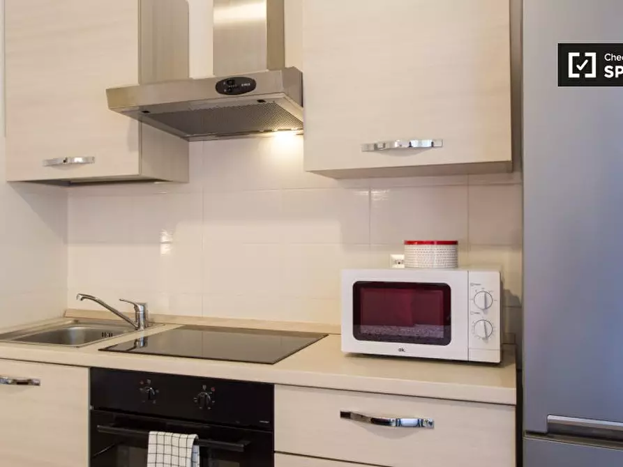 Immagine 9 di Ufficio in affitto  in Viale S. Gimignano a Milano