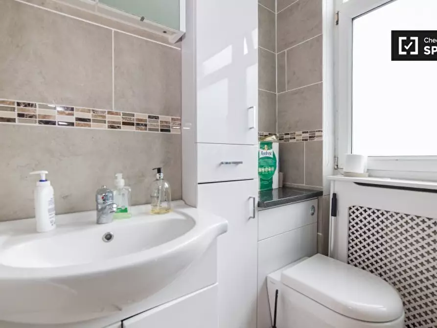 Immagine 9 di Camera condivisa in affitto  in Rayners Rd, London SW15 2AY, UK a Wandsworth