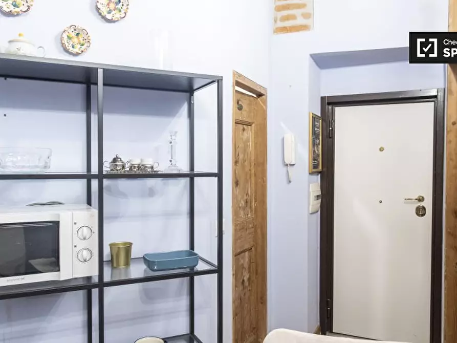 Immagine 12 di Appartamento in affitto  in Via dei Gigli d'Oro a Roma