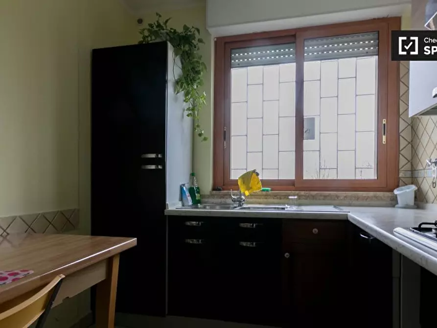 Immagine 7 di Camera condivisa in affitto  in Via Margaret Mead a Roma