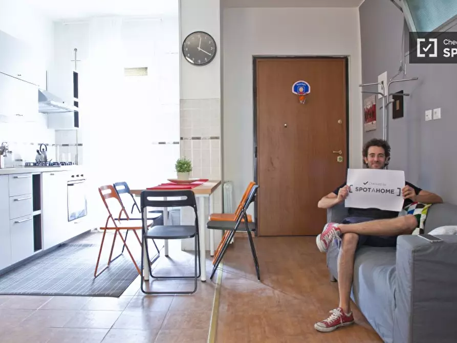 Immagine 8 di Camera condivisa in affitto  in Viale Libia a Roma