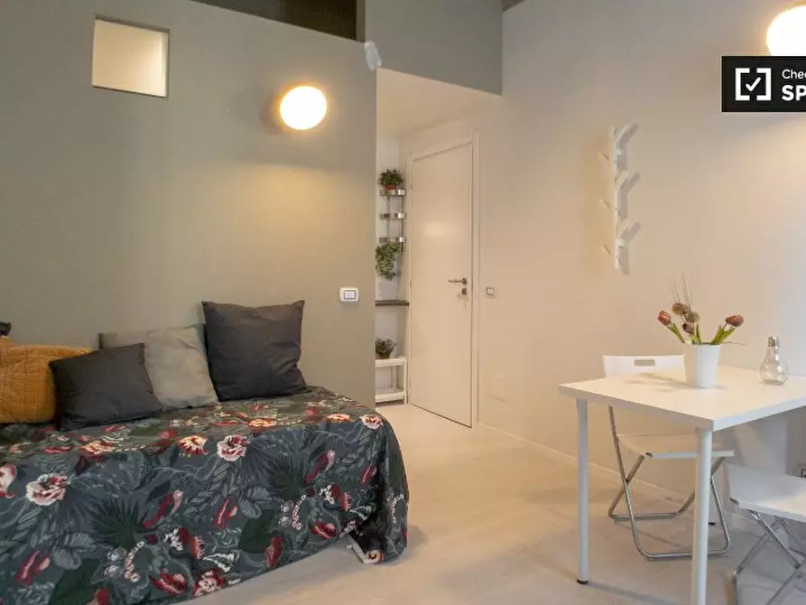 Immagine 8 di Ufficio in affitto  in Piazza Napoli, 20144 Milano MI, Italy a Milano