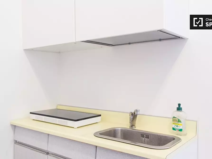 Immagine 3 di Ufficio in affitto  in Viale Giovanni da Cermenate a Milano