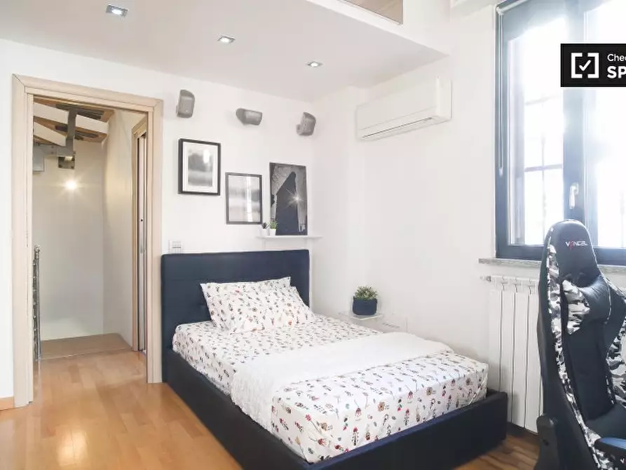 Immagine 3 di Camera condivisa in affitto  in Via Giulio e Corrado Venini a Milano