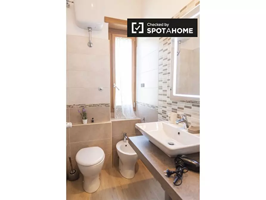 Immagine 13 di Appartamento in affitto  in Viale di Valle Aurelia a Roma