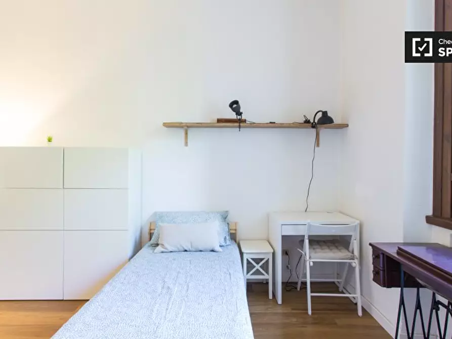 Immagine 3 di Camera condivisa in affitto  in Via Laurana a Milano