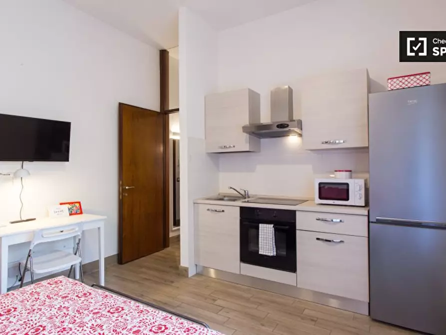 Immagine 10 di Ufficio in affitto  in Viale S. Gimignano a Milano