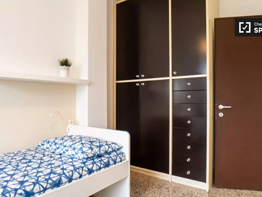 Immagine 3 di Camera condivisa in affitto  in Via Lucca, 20152 Milano MI, Italy a Milano