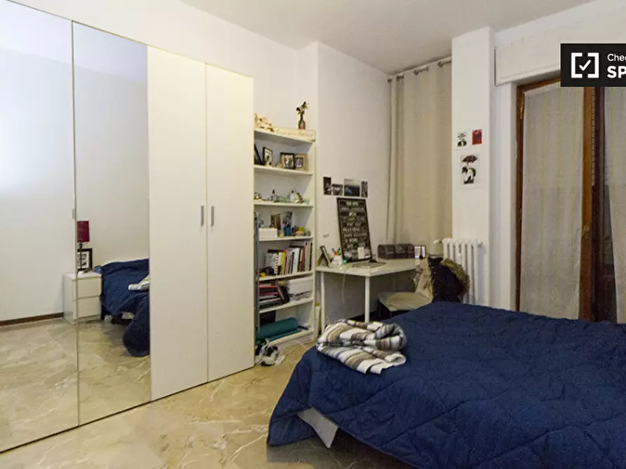 Immagine 3 di Camera condivisa in affitto  in Via Perugino a Milano