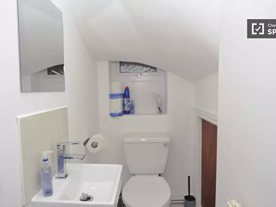 Immagine 8 di Appartamento in affitto  in A Tangmere Way a Brent