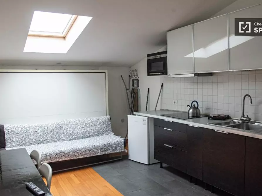 Immagine 1 di Appartamento in affitto  in Via degli Irpini a Roma