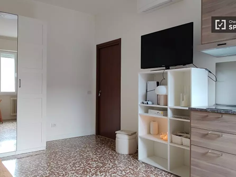 Immagine 6 di Camera condivisa in affitto  in Via Nicola Palmieri a Milano
