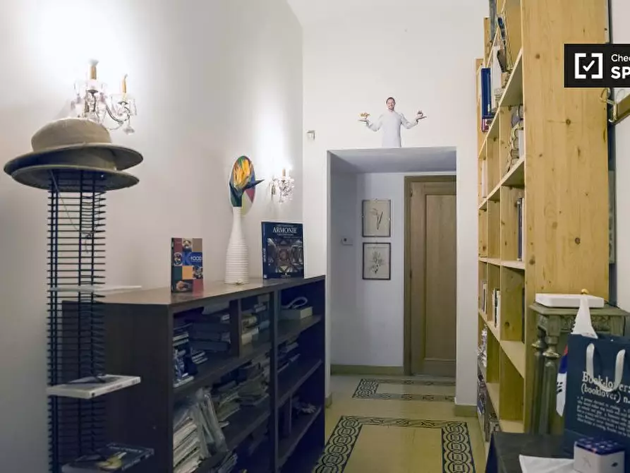 Immagine 15 di Camera condivisa in affitto  in Via Castelfidardo, 00185 Roma RM, Italy a Roma