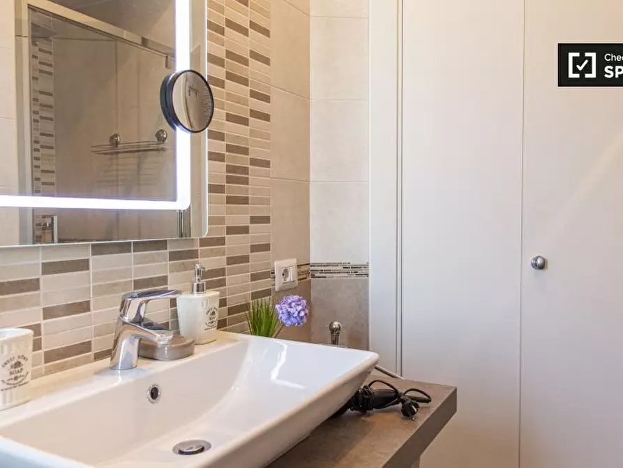 Immagine 14 di Appartamento in affitto  in Viale di Valle Aurelia a Roma