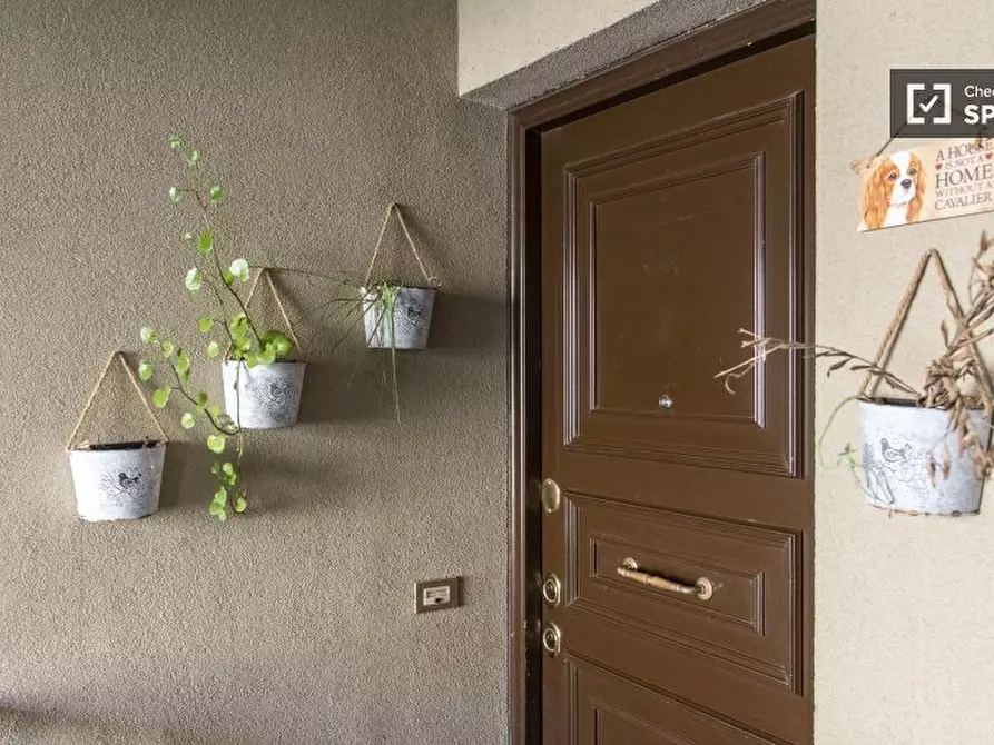 Immagine 9 di Camera condivisa in affitto  in Via di Torre Gaia a Roma