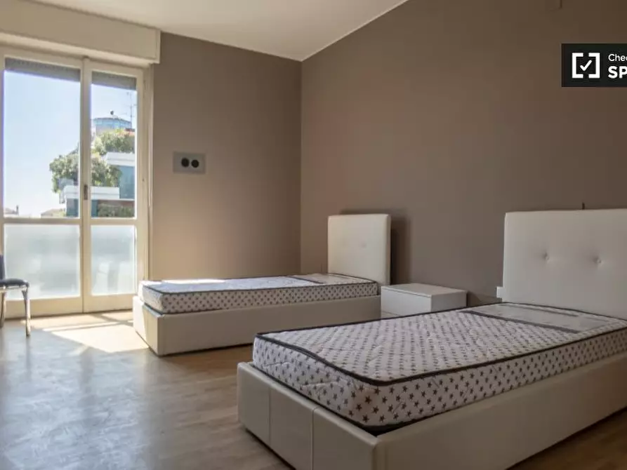 Immagine 3 di Camera condivisa in affitto  in Viale Ergisto Bezzi, 20146 Milano MI, Italy a Milano