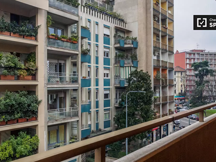 Immagine 4 di Camera condivisa in affitto  in Via Moisè Loria a Milano