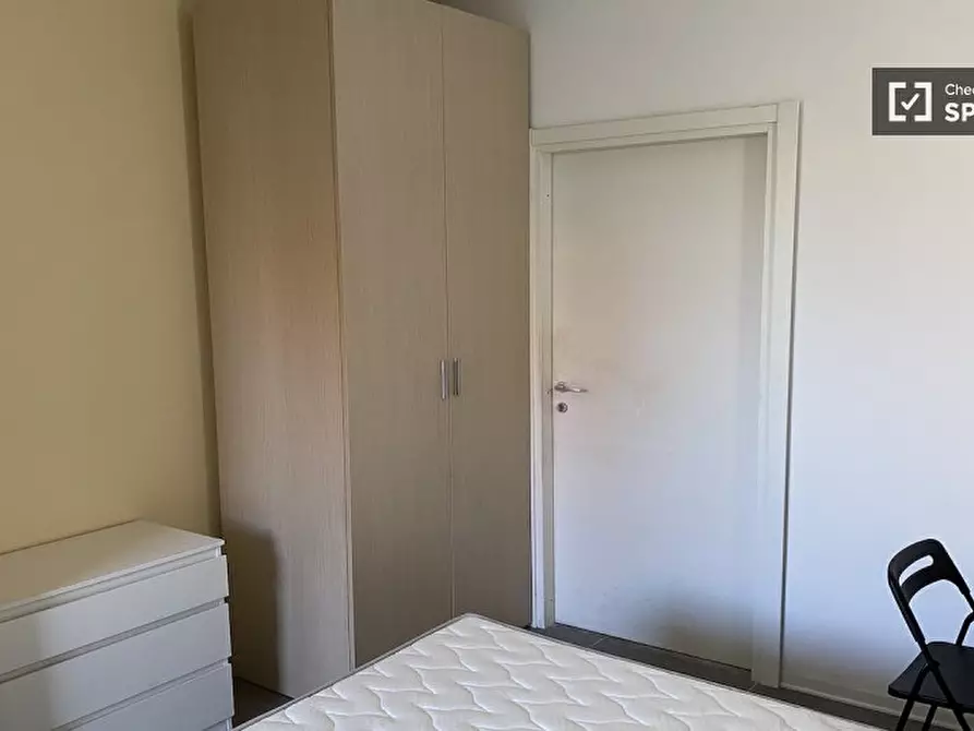 Immagine 3 di Camera condivisa in affitto  in Via di Carcaricola a Roma