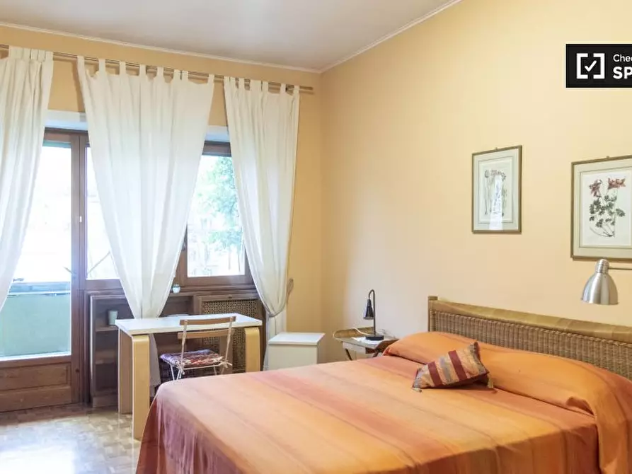 Immagine 2 di Camera condivisa in affitto  in Via Benedetto Musolino a Roma
