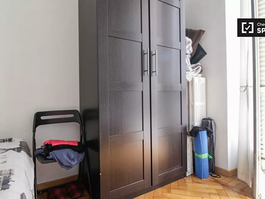 Immagine 4 di Camera condivisa in affitto  in Corso S. Maurizio a Torino