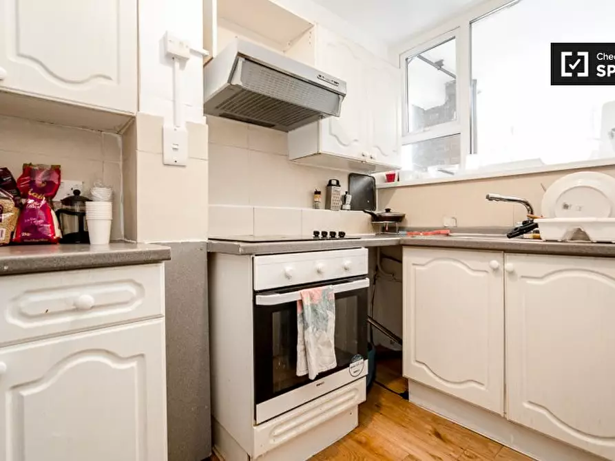 Immagine 4 di Camera condivisa in affitto  in Tildesley Road a Wandsworth