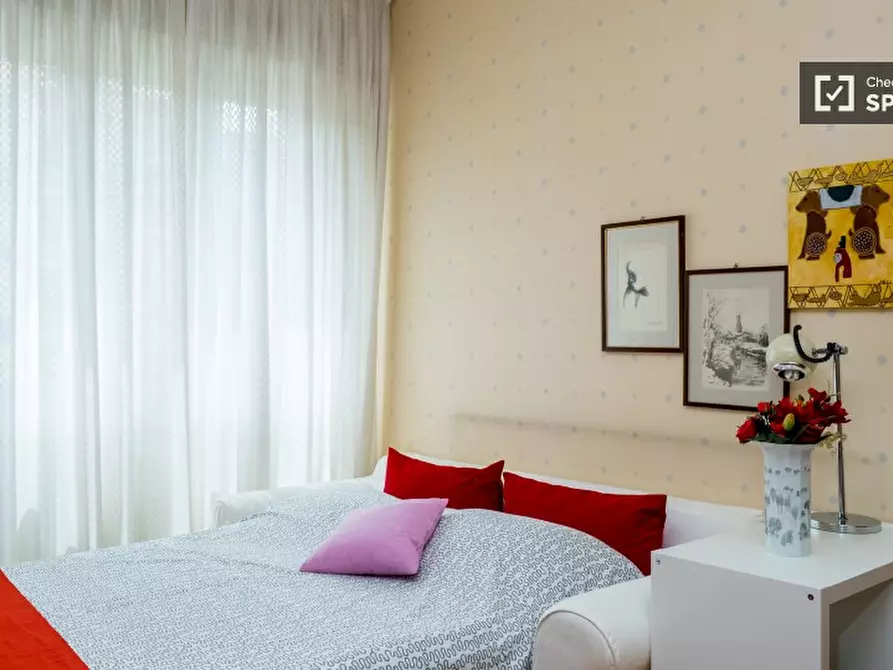 Immagine 2 di Camera condivisa in affitto  in Via Stendhal a Milano