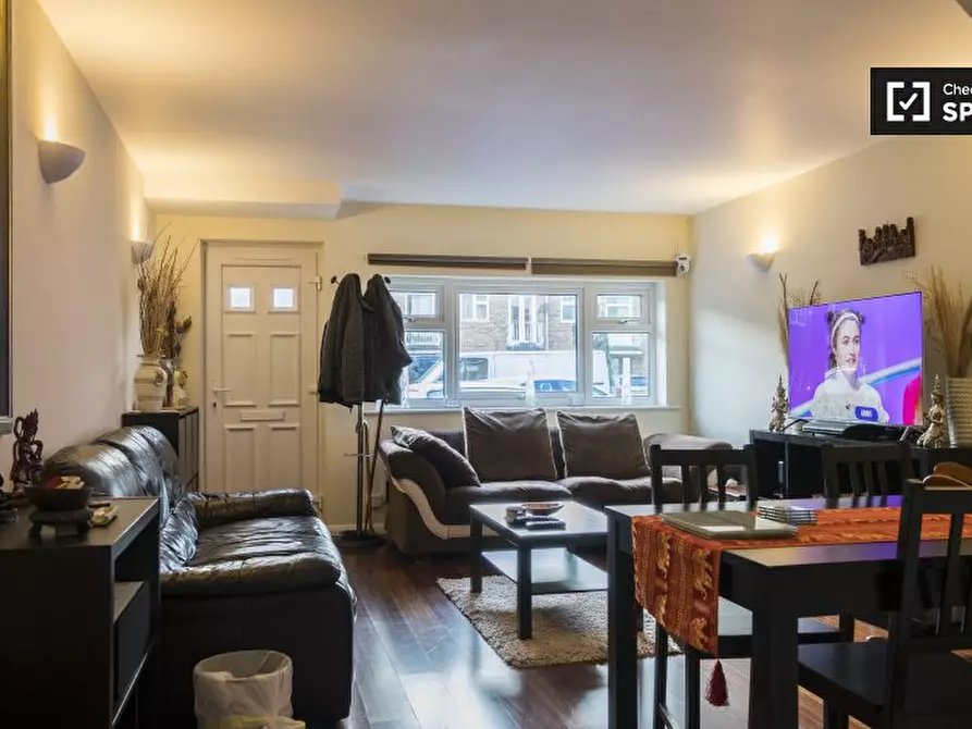 Immagine 12 di Camera condivisa in affitto  in Blossom Cl a Ealing