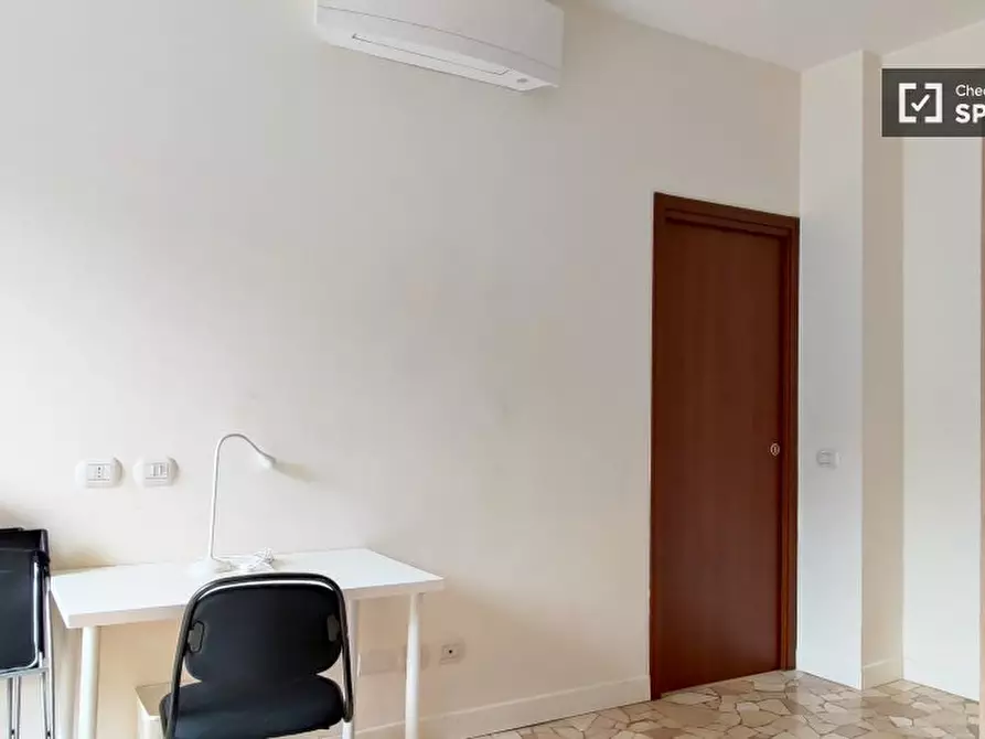 Immagine 6 di Camera condivisa in affitto  in Via Nicola Palmieri a Milano