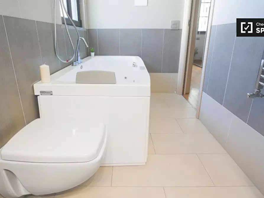 Immagine 9 di Camera condivisa in affitto  in Via Giulio e Corrado Venini a Milano