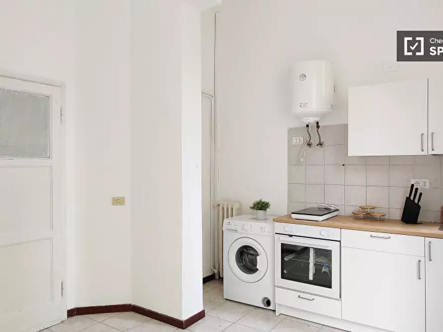 Immagine 8 di Appartamento in affitto  in Viale Faenza a Milano