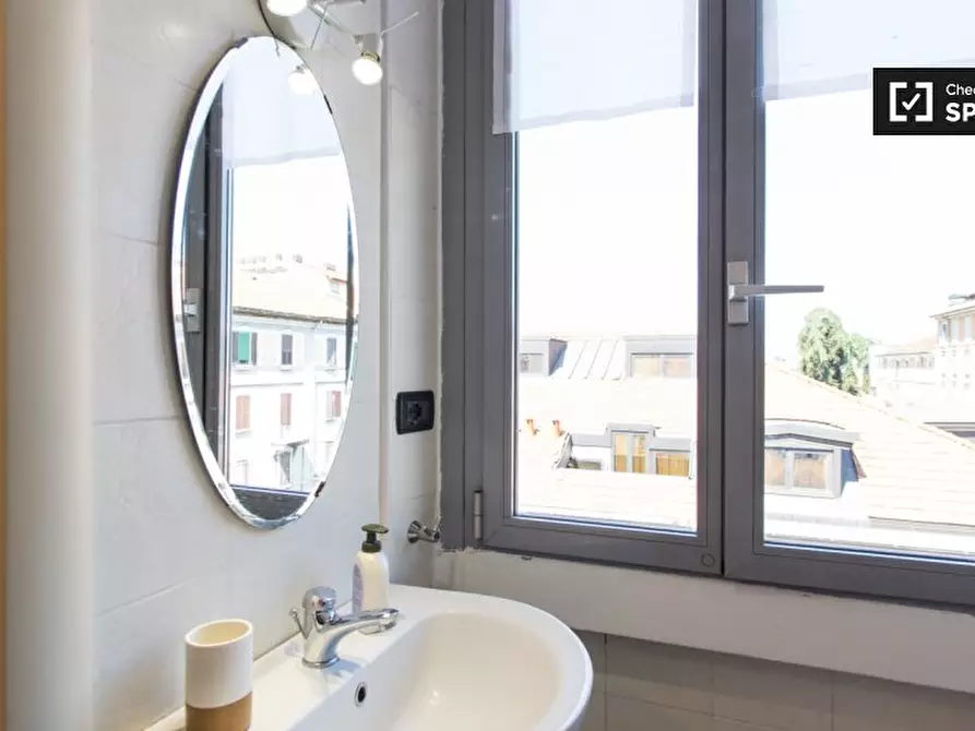 Immagine 6 di Camera condivisa in affitto  in Via Luigi Mercantini a Milano