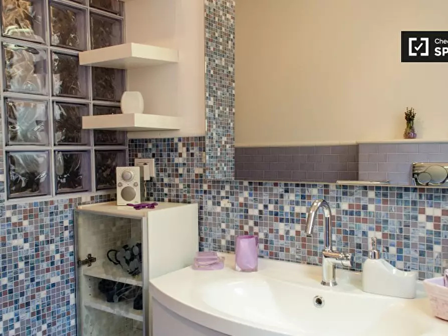 Immagine 6 di Camera condivisa in affitto  in Via Benedetto Croce, 00142 Roma RM, Italy a Roma