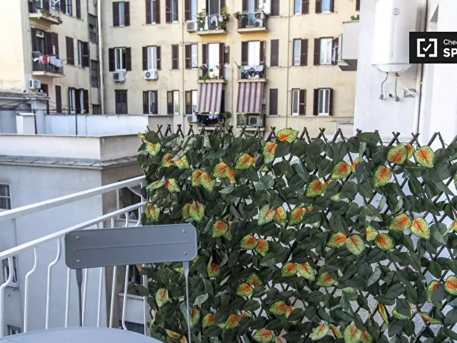 Immagine 19 di Camera condivisa in affitto  in Via Oderisi da Gubbio a Roma